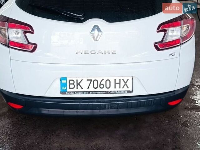 Белый Рено Меган, объемом двигателя 1.46 л и пробегом 296 тыс. км за 6400 $, фото 3 на Automoto.ua