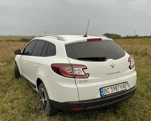Белый Рено Меган, объемом двигателя 1.87 л и пробегом 268 тыс. км за 7000 $, фото 2 на Automoto.ua