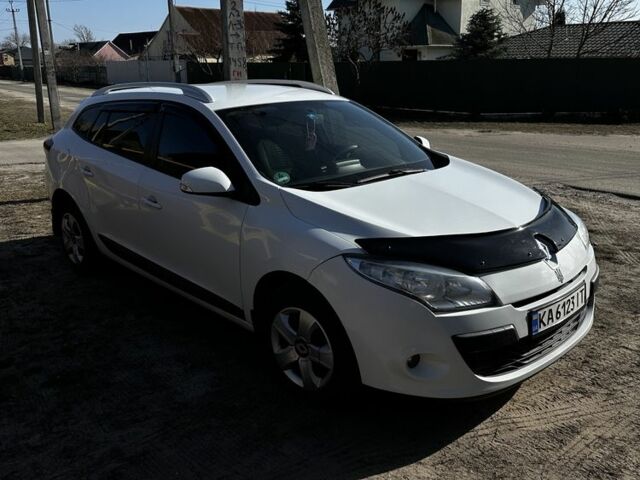 Білий Рено Меган, об'ємом двигуна 1.5 л та пробігом 292 тис. км за 5950 $, фото 2 на Automoto.ua