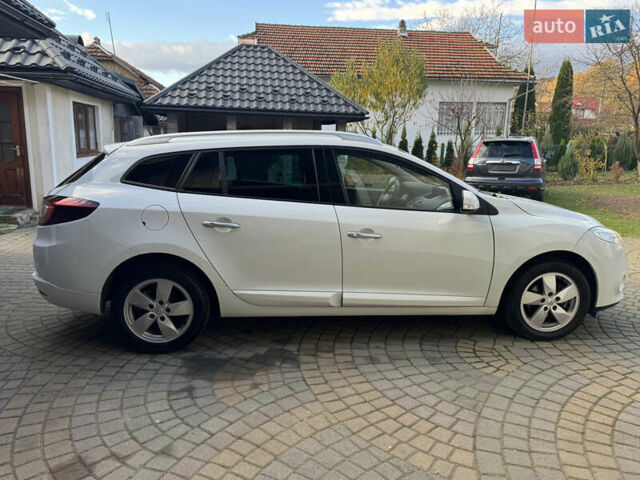 Белый Рено Меган, объемом двигателя 1.6 л и пробегом 238 тыс. км за 6450 $, фото 9 на Automoto.ua