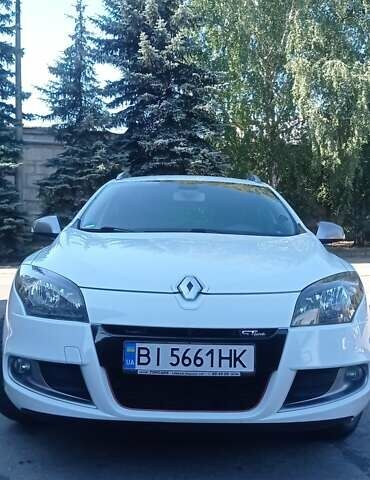 Белый Рено Меган, объемом двигателя 1.4 л и пробегом 157 тыс. км за 8100 $, фото 7 на Automoto.ua