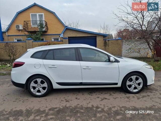 Белый Рено Меган, объемом двигателя 1.5 л и пробегом 280 тыс. км за 6700 $, фото 3 на Automoto.ua