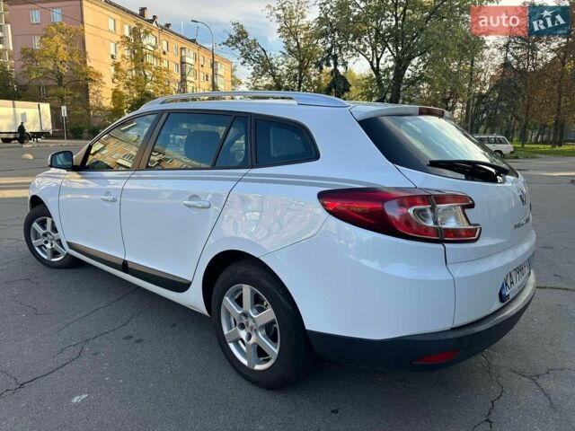 Белый Рено Меган, объемом двигателя 1.5 л и пробегом 164 тыс. км за 7500 $, фото 3 на Automoto.ua