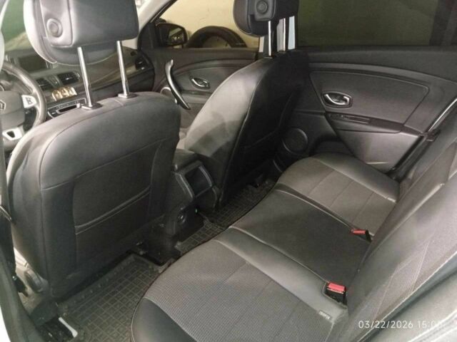 Белый Рено Меган, объемом двигателя 1.5 л и пробегом 270 тыс. км за 7000 $, фото 7 на Automoto.ua