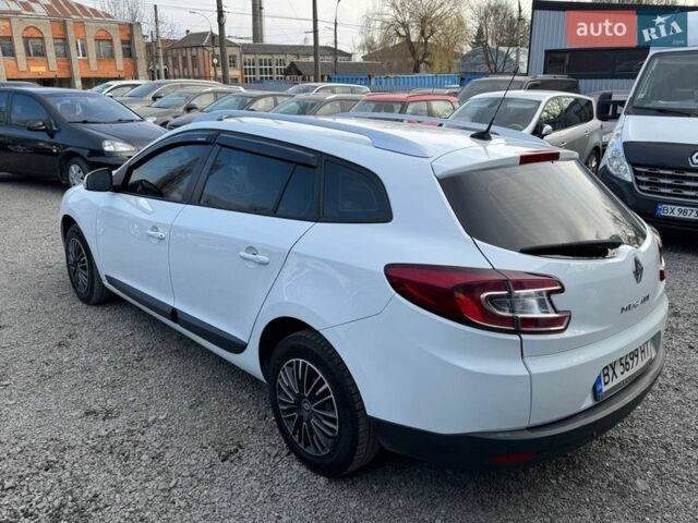 Белый Рено Меган, объемом двигателя 1.5 л и пробегом 317 тыс. км за 7999 $, фото 12 на Automoto.ua
