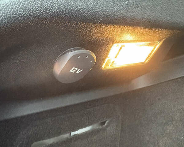 Белый Рено Меган, объемом двигателя 1.6 л и пробегом 250 тыс. км за 7100 $, фото 38 на Automoto.ua