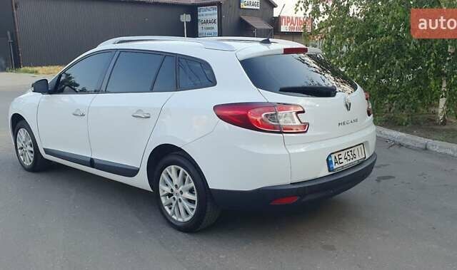 Білий Рено Меган, об'ємом двигуна 1.5 л та пробігом 180 тис. км за 8200 $, фото 13 на Automoto.ua