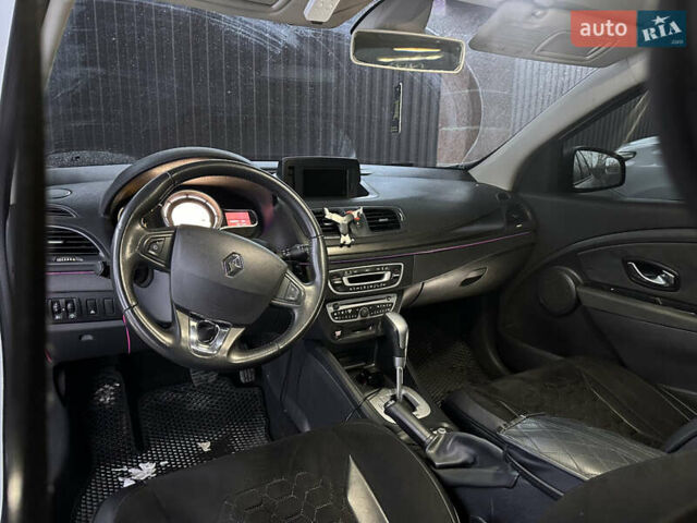 Белый Рено Меган, объемом двигателя 1.5 л и пробегом 280 тыс. км за 6900 $, фото 24 на Automoto.ua