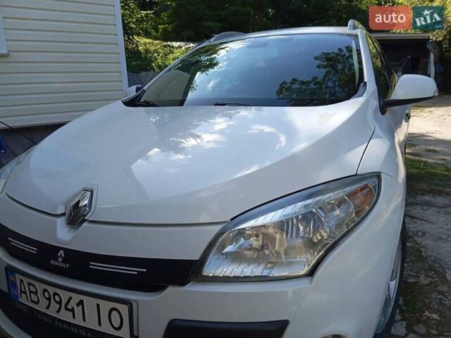 Білий Рено Меган, об'ємом двигуна 1.46 л та пробігом 315 тис. км за 7500 $, фото 3 на Automoto.ua