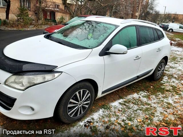 Белый Рено Меган, объемом двигателя 1.5 л и пробегом 264 тыс. км за 7250 $, фото 3 на Automoto.ua