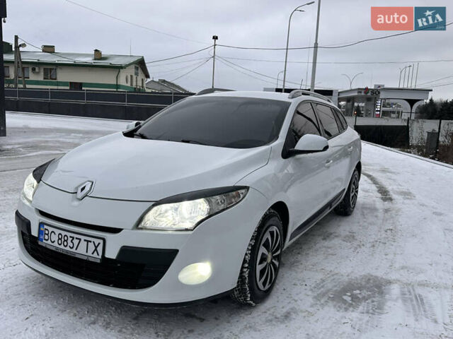 Белый Рено Меган, объемом двигателя 1.5 л и пробегом 280 тыс. км за 6900 $, фото 15 на Automoto.ua