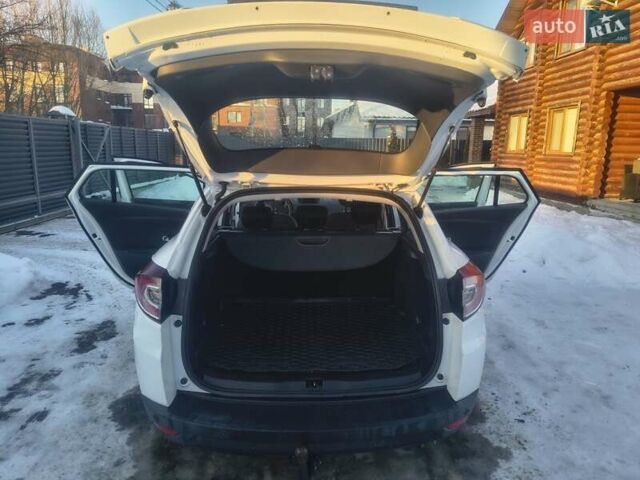 Белый Рено Меган, объемом двигателя 1.6 л и пробегом 193 тыс. км за 6300 $, фото 27 на Automoto.ua