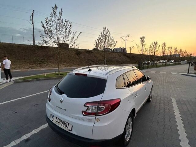 Білий Рено Меган, об'ємом двигуна 1.5 л та пробігом 360 тис. км за 6799 $, фото 3 на Automoto.ua