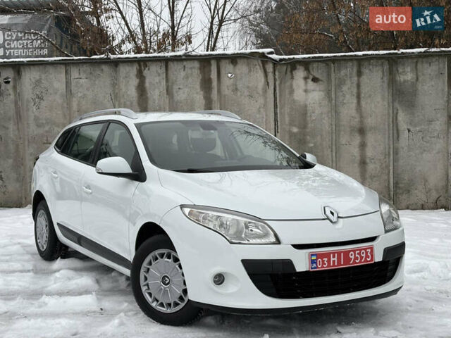 Белый Рено Меган, объемом двигателя 1.6 л и пробегом 250 тыс. км за 7100 $, фото 8 на Automoto.ua