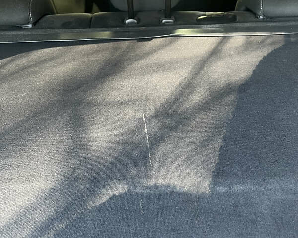 Белый Рено Меган, объемом двигателя 1.6 л и пробегом 250 тыс. км за 7000 $, фото 2 на Automoto.ua