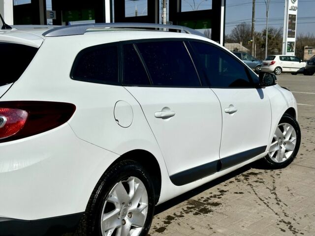 Білий Рено Меган, об'ємом двигуна 1.5 л та пробігом 240 тис. км за 5949 $, фото 5 на Automoto.ua