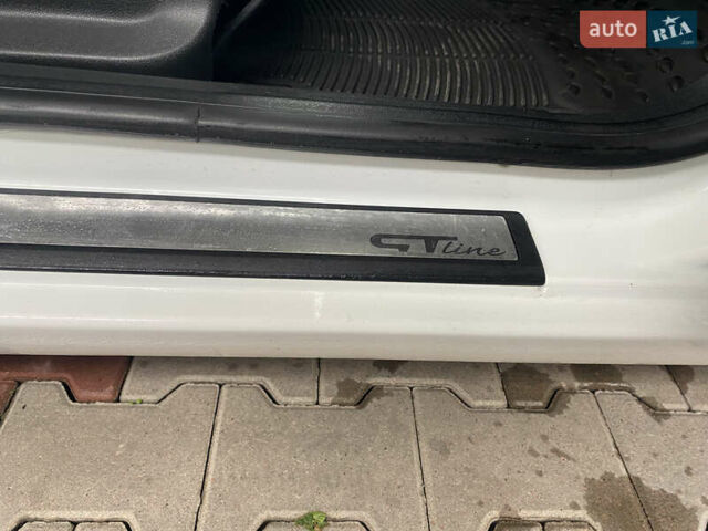 Белый Рено Меган, объемом двигателя 1.5 л и пробегом 150 тыс. км за 8500 $, фото 27 на Automoto.ua