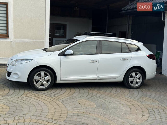 Белый Рено Меган, объемом двигателя 1.6 л и пробегом 238 тыс. км за 6450 $, фото 28 на Automoto.ua