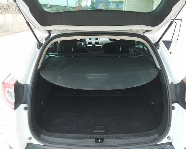 Белый Рено Меган, объемом двигателя 1.46 л и пробегом 213 тыс. км за 6800 $, фото 14 на Automoto.ua