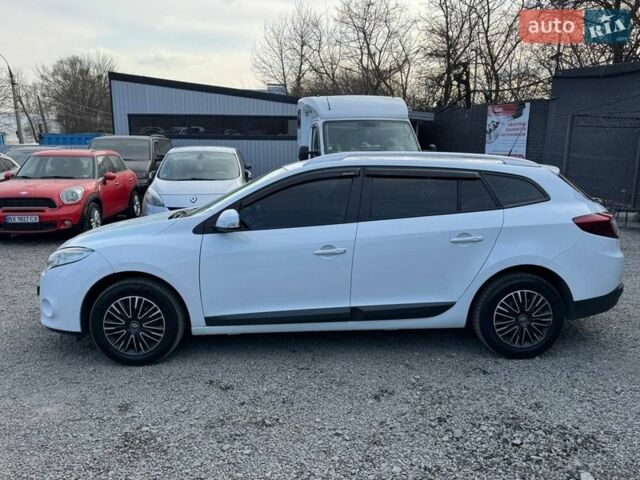 Белый Рено Меган, объемом двигателя 1.5 л и пробегом 317 тыс. км за 7999 $, фото 13 на Automoto.ua