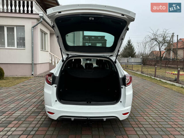 Белый Рено Меган, объемом двигателя 1.5 л и пробегом 201 тыс. км за 8750 $, фото 55 на Automoto.ua