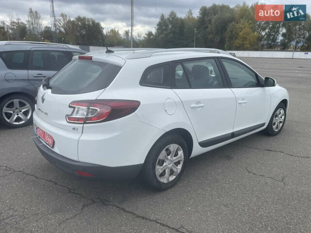 Белый Рено Меган, объемом двигателя 1.5 л и пробегом 173 тыс. км за 8400 $, фото 2 на Automoto.ua