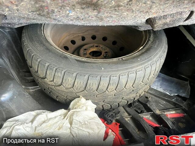 Белый Рено Меган, объемом двигателя 1.5 л и пробегом 180 тыс. км за 5700 $, фото 8 на Automoto.ua