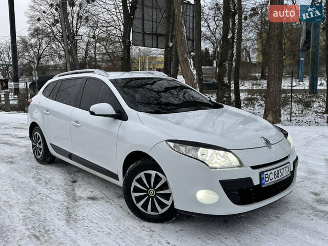 Белый Рено Меган, объемом двигателя 1.5 л и пробегом 280 тыс. км за 6900 $, фото 12 на Automoto.ua