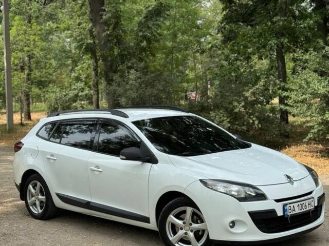 Білий Рено Меган, об'ємом двигуна 1.5 л та пробігом 198 тис. км за 6500 $, фото 1 на Automoto.ua