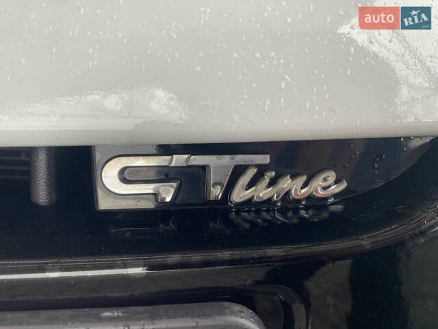 Белый Рено Меган, объемом двигателя 1.5 л и пробегом 150 тыс. км за 8500 $, фото 17 на Automoto.ua