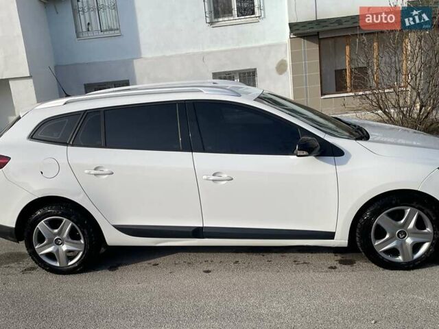Білий Рено Меган, об'ємом двигуна 1.46 л та пробігом 343 тис. км за 6000 $, фото 1 на Automoto.ua