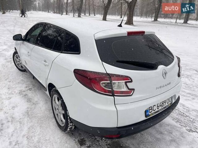 Білий Рено Меган, об'ємом двигуна 1.46 л та пробігом 238 тис. км за 7199 $, фото 6 на Automoto.ua