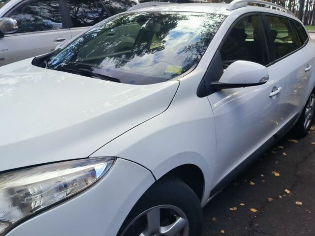 Білий Рено Меган, об'ємом двигуна 1.5 л та пробігом 400 тис. км за 5300 $, фото 1 на Automoto.ua