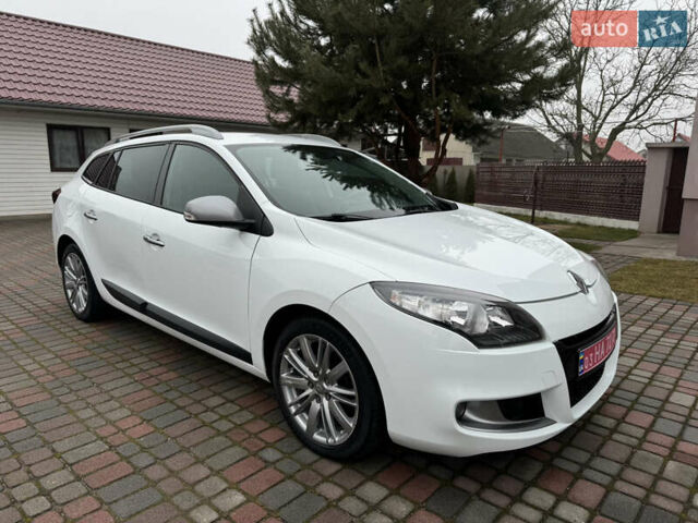 Белый Рено Меган, объемом двигателя 1.5 л и пробегом 201 тыс. км за 8750 $, фото 1 на Automoto.ua