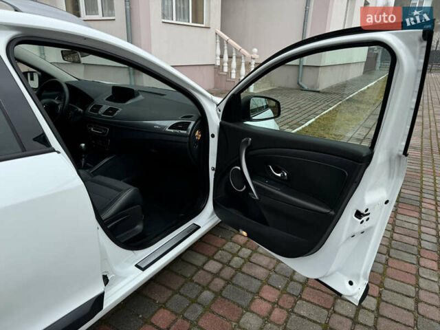 Белый Рено Меган, объемом двигателя 1.5 л и пробегом 201 тыс. км за 8750 $, фото 63 на Automoto.ua