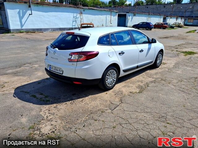 Белый Рено Меган, объемом двигателя 1.5 л и пробегом 270 тыс. км за 7800 $, фото 3 на Automoto.ua