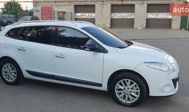 Білий Рено Меган, об'ємом двигуна 1.5 л та пробігом 180 тис. км за 8200 $, фото 8 на Automoto.ua