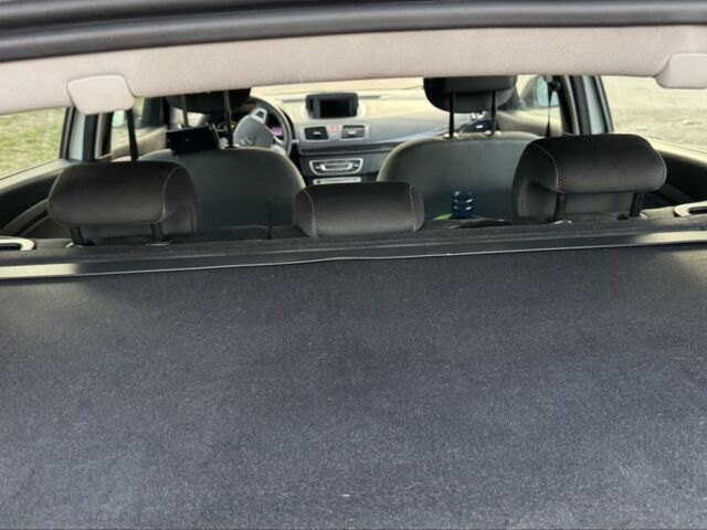 Белый Рено Меган, объемом двигателя 1.5 л и пробегом 250 тыс. км за 7700 $, фото 6 на Automoto.ua