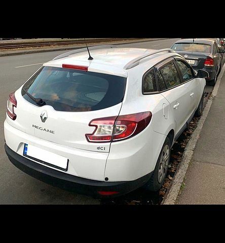 Белый Рено Меган, объемом двигателя 1.4 л и пробегом 295 тыс. км за 6400 $, фото 1 на Automoto.ua