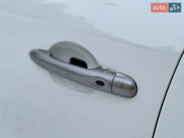 Білий Рено Меган, об'ємом двигуна 1.9 л та пробігом 240 тис. км за 7950 $, фото 8 на Automoto.ua