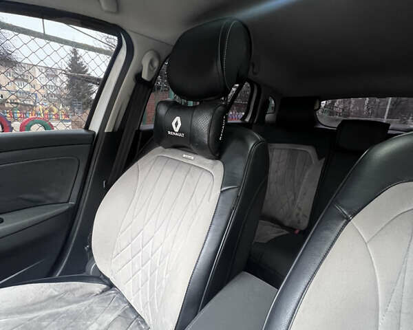 Белый Рено Меган, объемом двигателя 1.46 л и пробегом 280 тыс. км за 7600 $, фото 2 на Automoto.ua