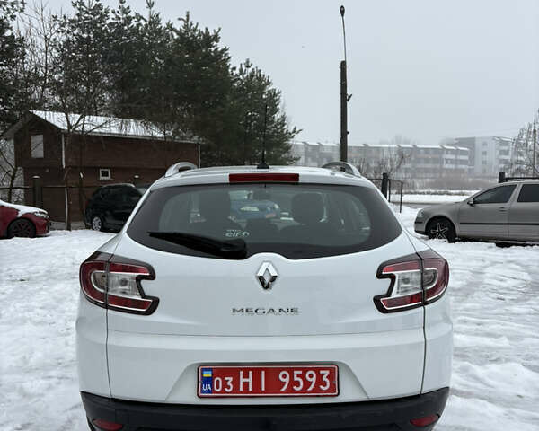 Белый Рено Меган, объемом двигателя 1.6 л и пробегом 250 тыс. км за 7100 $, фото 12 на Automoto.ua