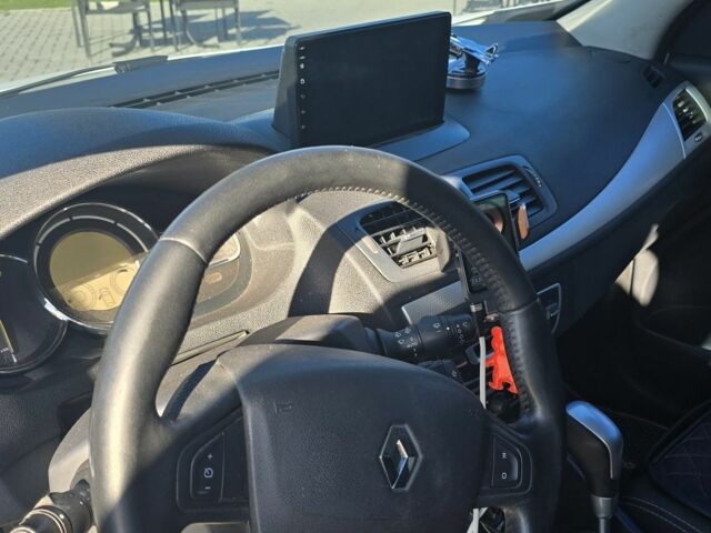 Білий Рено Меган, об'ємом двигуна 1.5 л та пробігом 360 тис. км за 8000 $, фото 4 на Automoto.ua