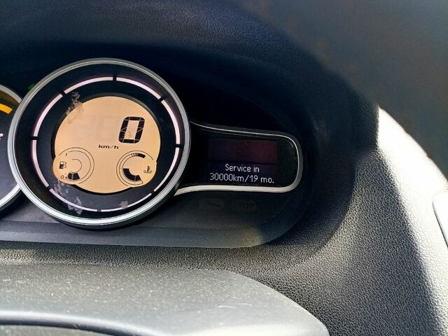 Белый Рено Меган, объемом двигателя 1.5 л и пробегом 270 тыс. км за 5800 $, фото 10 на Automoto.ua