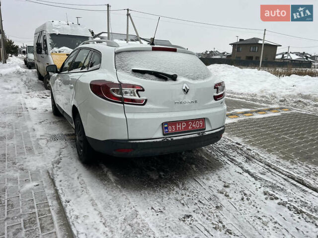 Білий Рено Меган, об'ємом двигуна 0 л та пробігом 250 тис. км за 6500 $, фото 2 на Automoto.ua