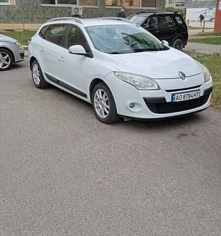 Білий Рено Меган, об'ємом двигуна 1.46 л та пробігом 267 тис. км за 6500 $, фото 30 на Automoto.ua