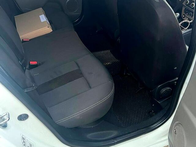 Білий Рено Меган, об'ємом двигуна 1.5 л та пробігом 201 тис. км за 6100 $, фото 9 на Automoto.ua