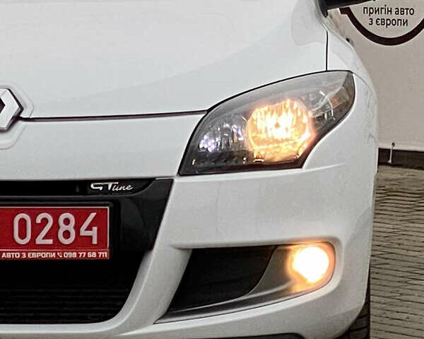 Білий Рено Меган, об'ємом двигуна 1.9 л та пробігом 230 тис. км за 7500 $, фото 7 на Automoto.ua