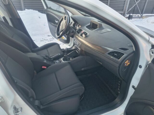 Білий Рено Меган, об'ємом двигуна 1.6 л та пробігом 193 тис. км за 6300 $, фото 20 на Automoto.ua