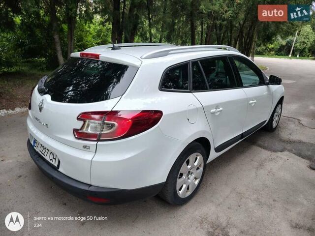 Белый Рено Меган, объемом двигателя 1.46 л и пробегом 325 тыс. км за 6600 $, фото 9 на Automoto.ua